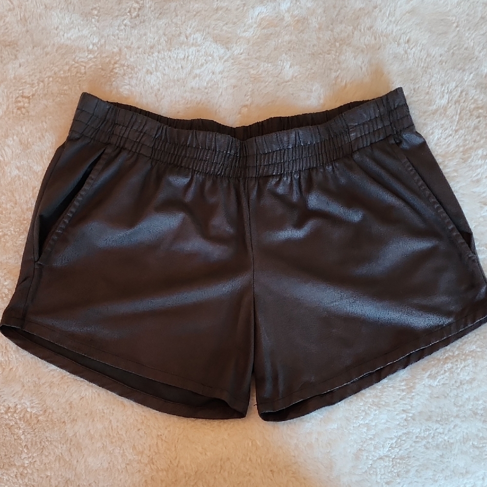 NWOT MONROE Faux Suede Jogger Shorts